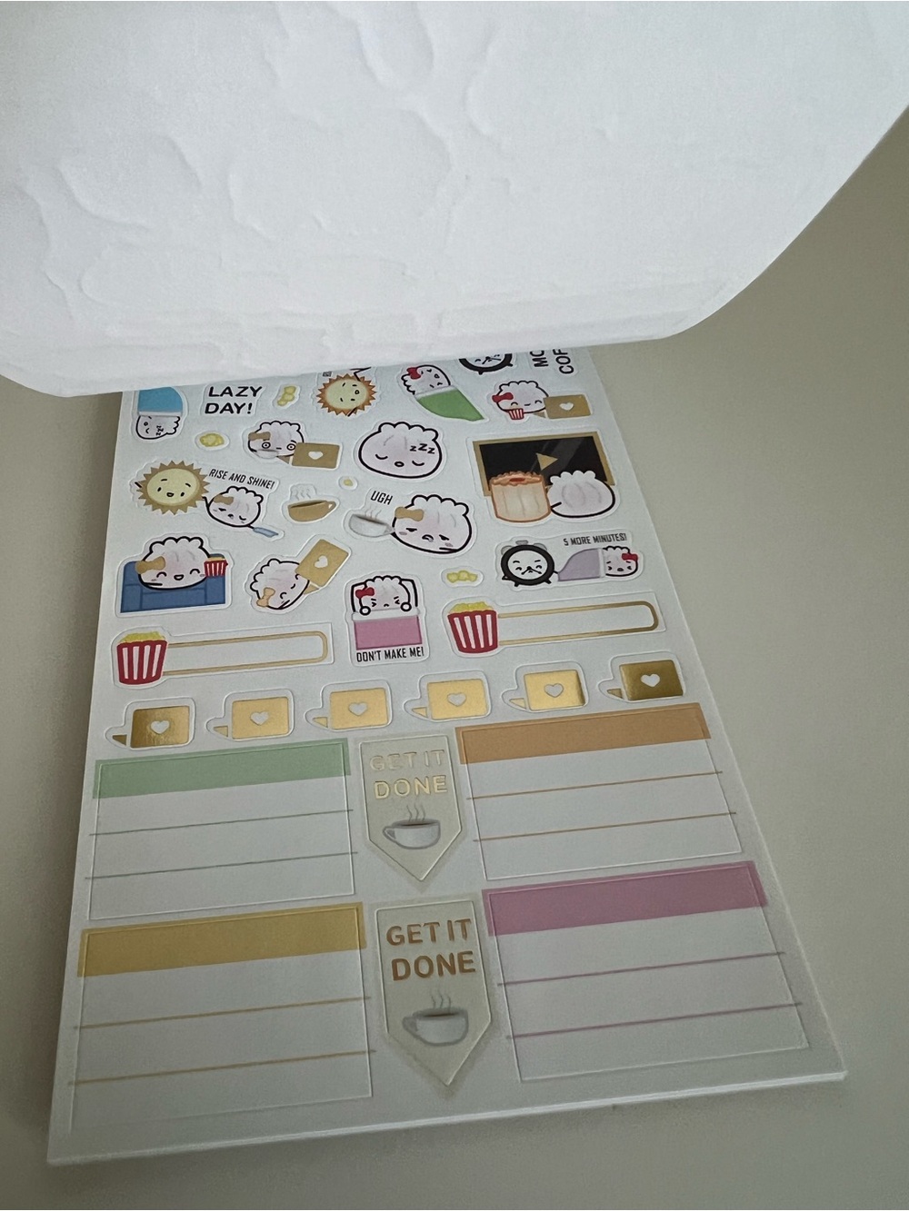 Wonton in a Million Sticker book - Picture 8 of 11